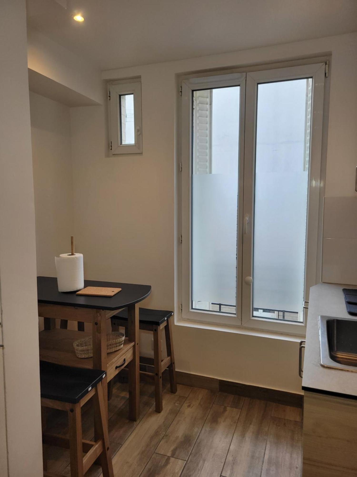 Amazing Apartment A Stone'S Throw From The City Of Lights - Paris Clichy Exterior foto